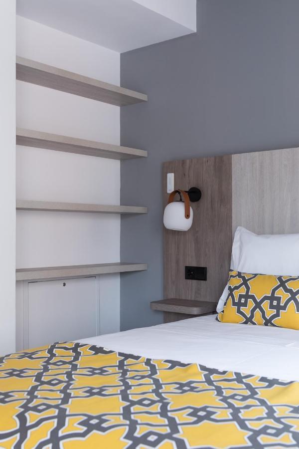 Apartamentos Las Torres Мадрид Екстер'єр фото