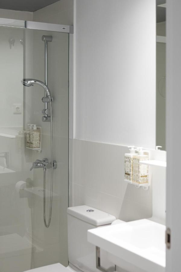 Apartamentos Las Torres Мадрид Екстер'єр фото
